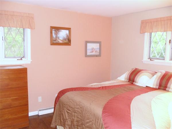 12 Boyce Farm Road Lincoln, MA 01773 - Photo 23 of 30 a bedroom with a bed and a window