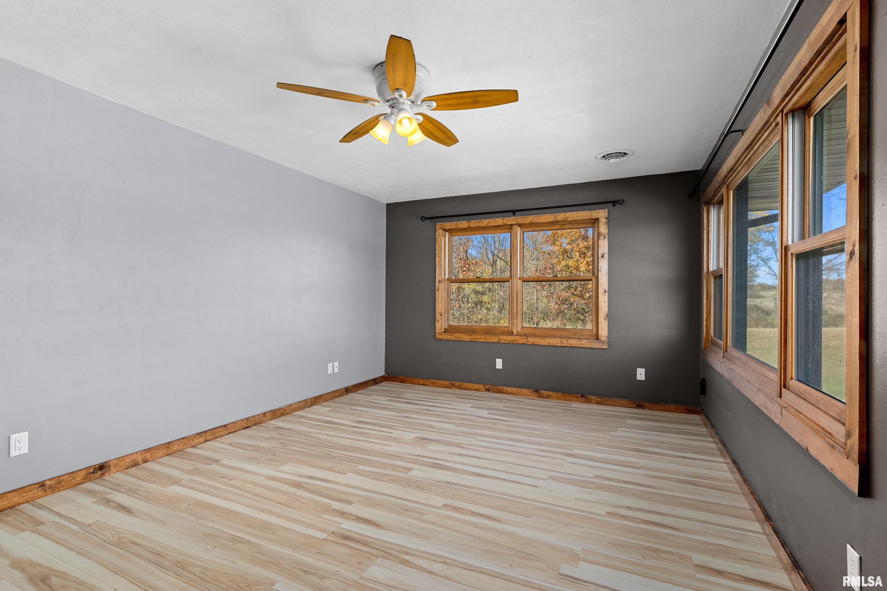 28735 Northrup Road Trivoli, IL 61569 - Photo 20 of 52