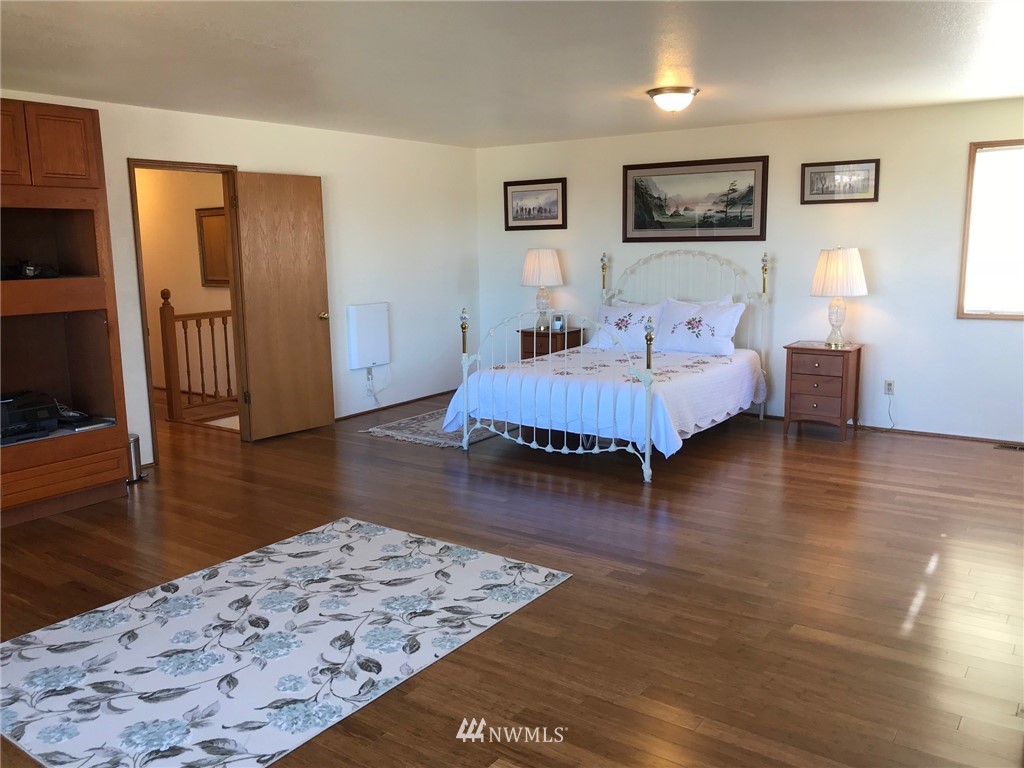 1404 Goat Trail Loop Road Mukilteo, WA 98275 - Photo 17 of 25 Gallery Image 17