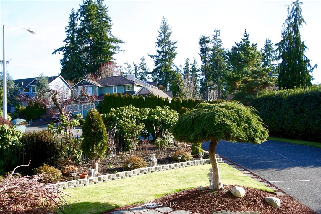 1404 Goat Trail Loop Road Mukilteo, WA 98275 - Photo 4 of 25 Gallery Image 4
