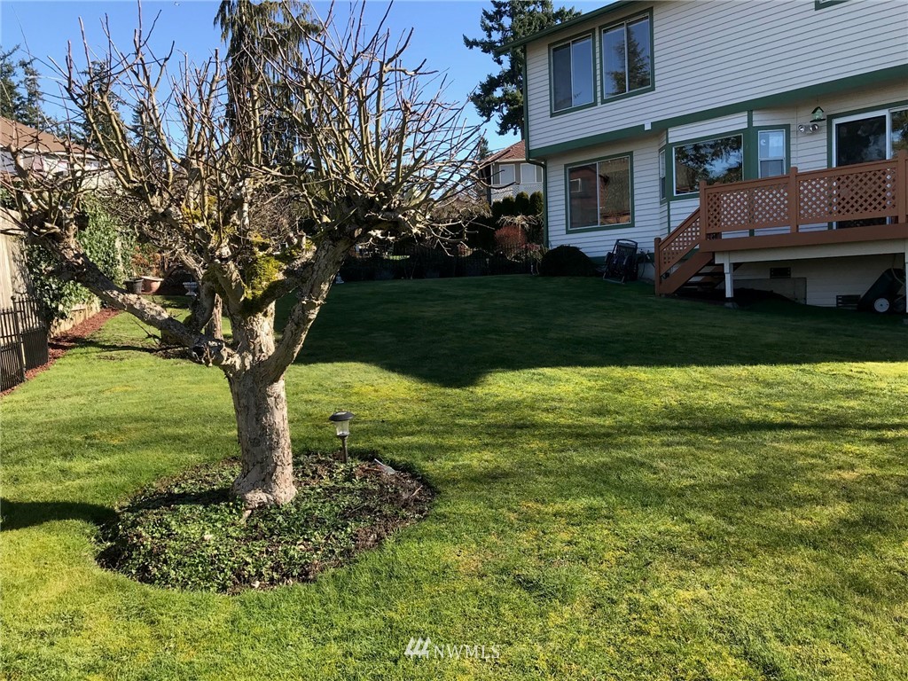 1404 Goat Trail Loop Road Mukilteo, WA 98275 - Photo 8 of 25 Gallery Image 8