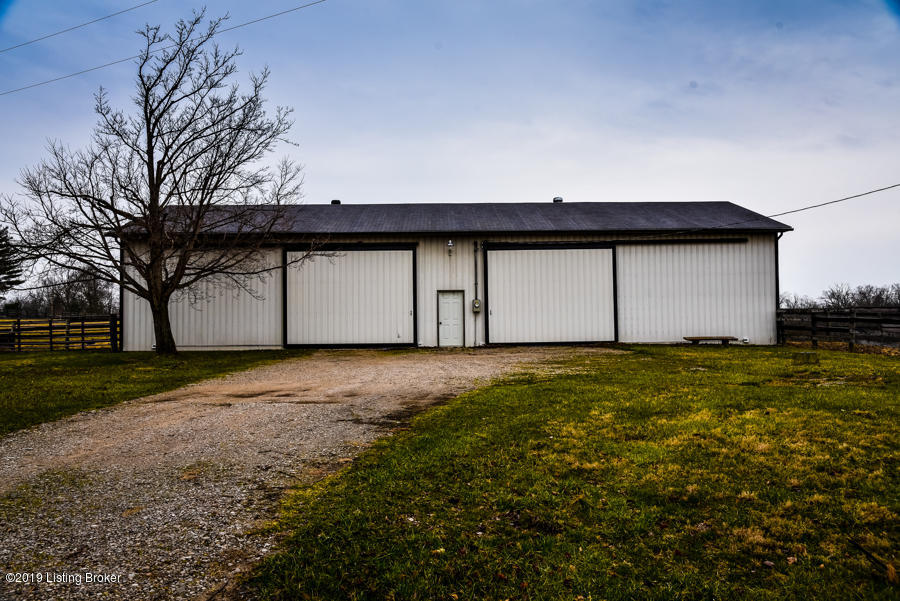 4262 Todds Point Road Simpsonville, KY 40067 - Photo 8 of 82 DSC_1328