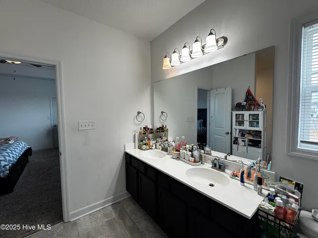 $2,000 | 407 Cattle Ranch Lane, Jacksonville, NC 28546