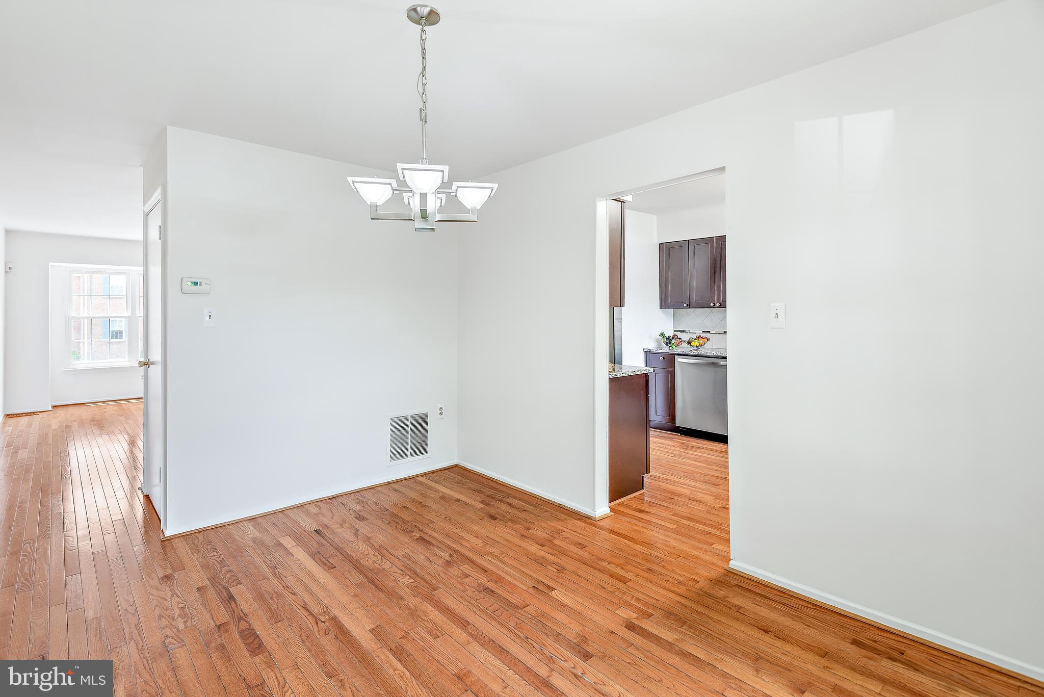 8 Narrowleaf Court Gaithersburg, MD 20878 - Photo 11 of 66 Formal Dining Room