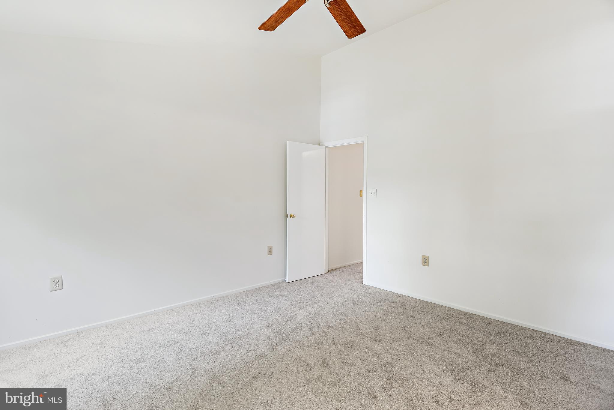 8 Narrowleaf Court Gaithersburg, MD 20878 - Photo 27 of 66 Master Suite