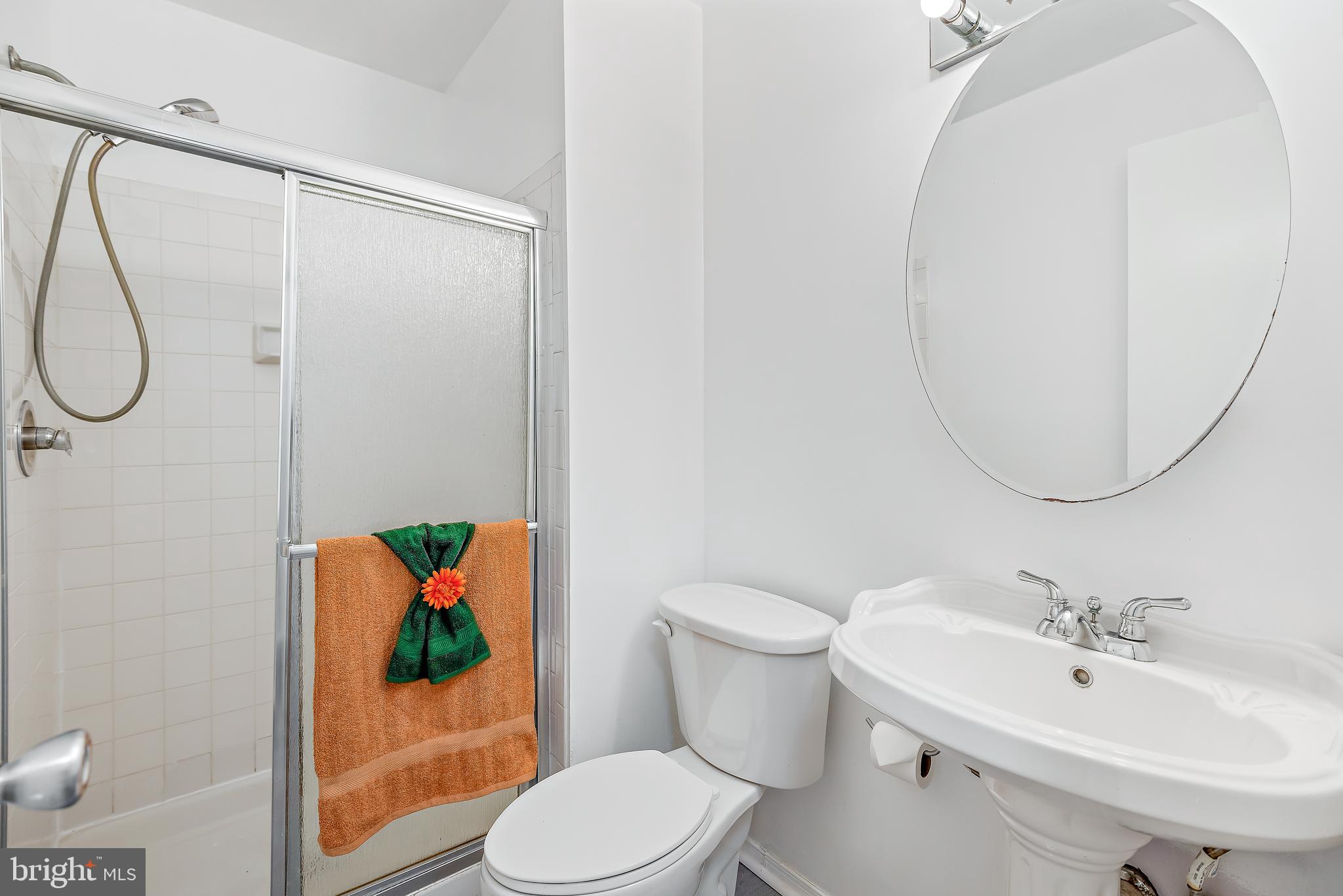 8 Narrowleaf Court Gaithersburg, MD 20878 - Photo 52 of 66 Full Bath
