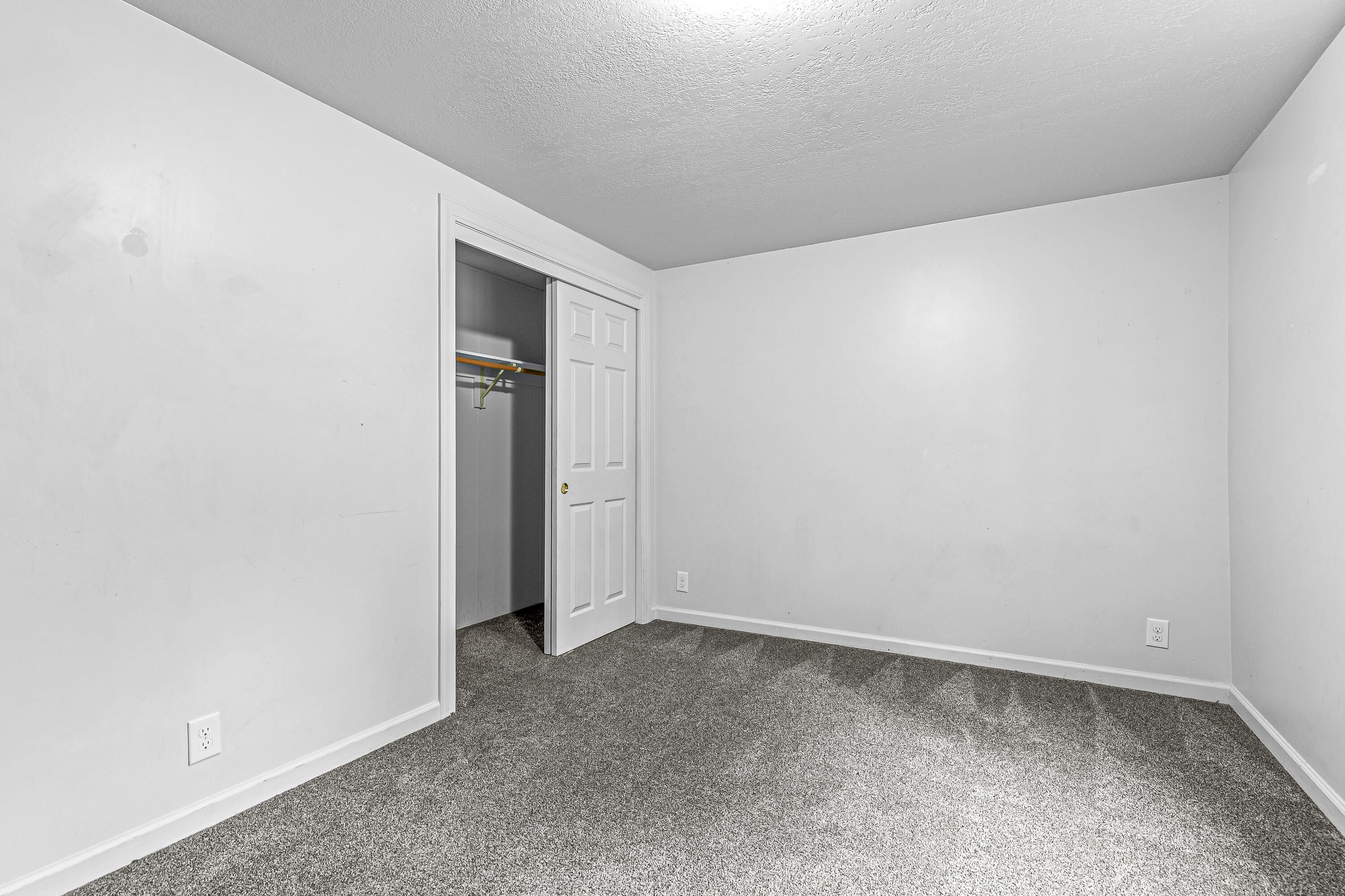 420 Crystal Springs Road Grants Pass, OR 97527 - Photo 24 of 40 Bedroom B2