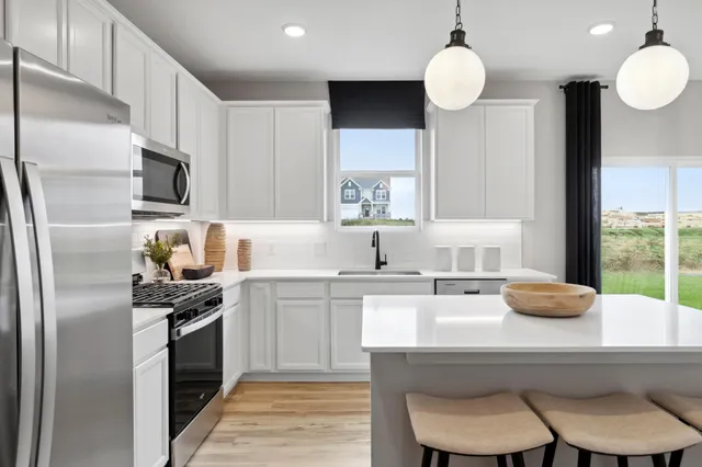 $464,990 | 15037 Athenry Bay, Rosemount, MN 55068