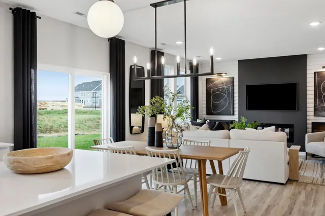 $464,990 | 15037 Athenry Bay, Rosemount, MN 55068