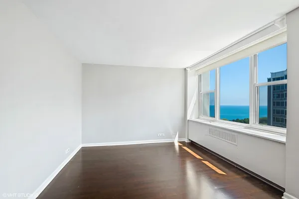 $1,750 | 4250 North Marine Drive, Unit 2625, Chicago, IL 60613