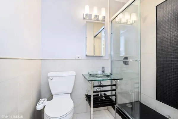 $1,750 | 4250 North Marine Drive, Unit 2625, Chicago, IL 60613