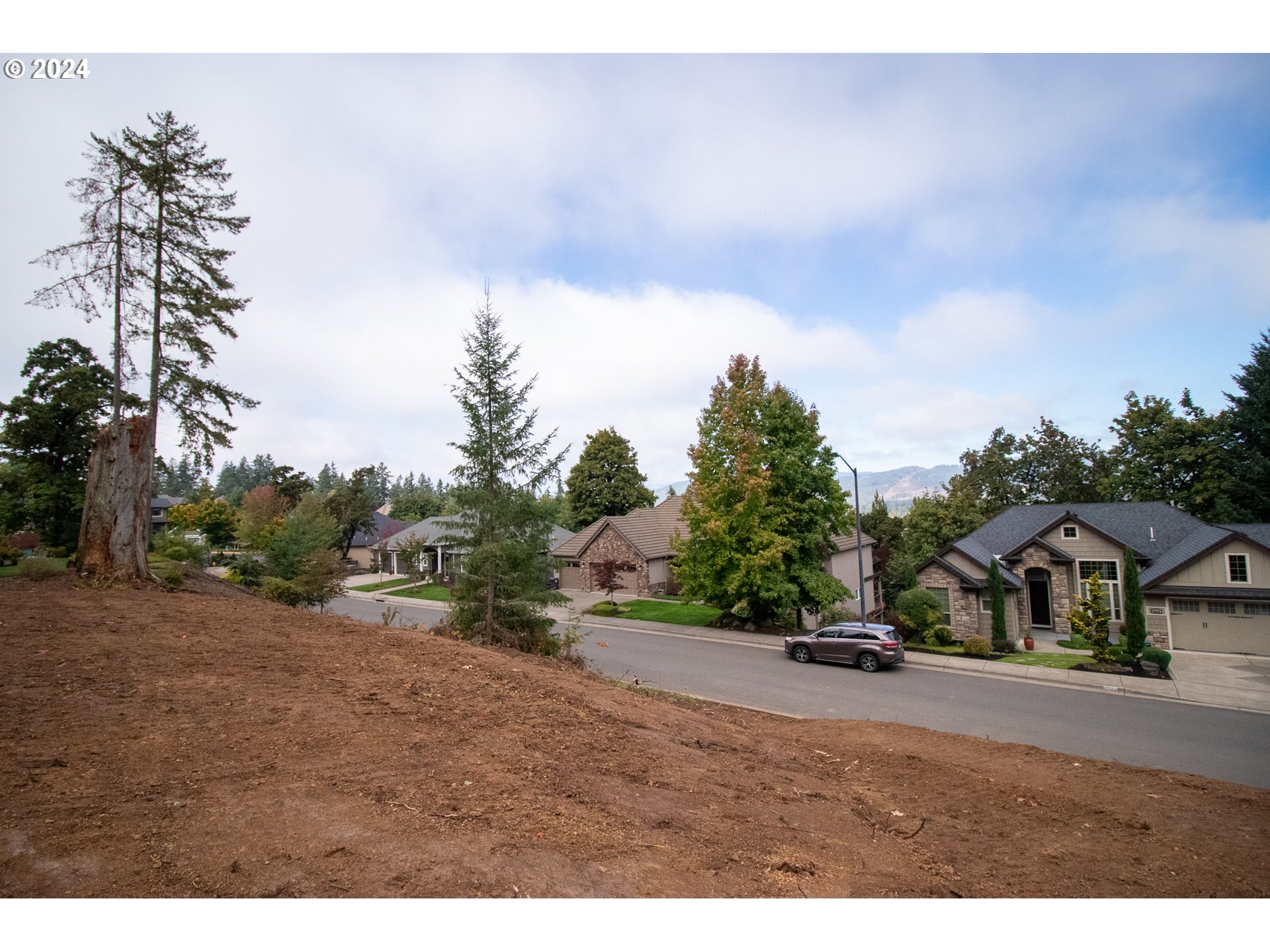 6225 Forest Ridge Drive Springfield, OR 97478 - Photo 17 of 17 a view of outdoor space with city view