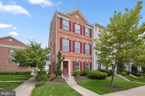 $555,000 | 7811 Quidditch Lane, Elkridge, MD 21075
