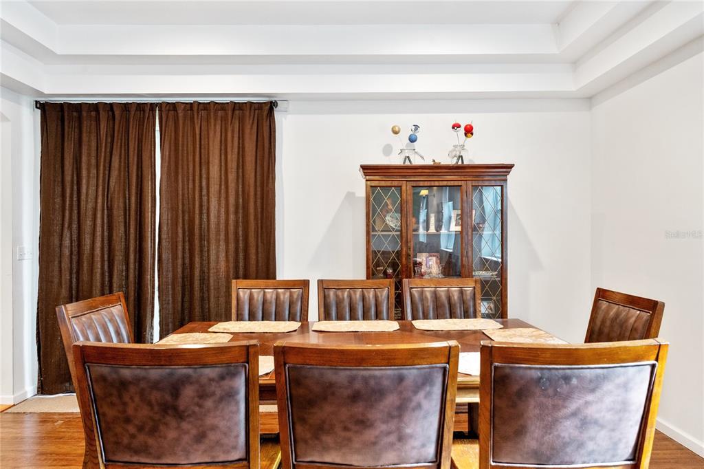 16295 Highway 40 Ocala, FL 34481 - Photo 6 of 39 a living room with furniture and a window
