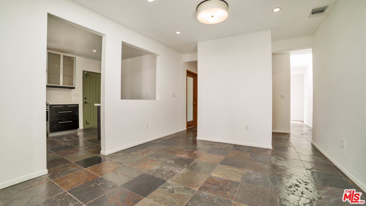 1953 Preuss Road Los Angeles, CA 90034 - Photo 12 of 15 Gallery Image 12