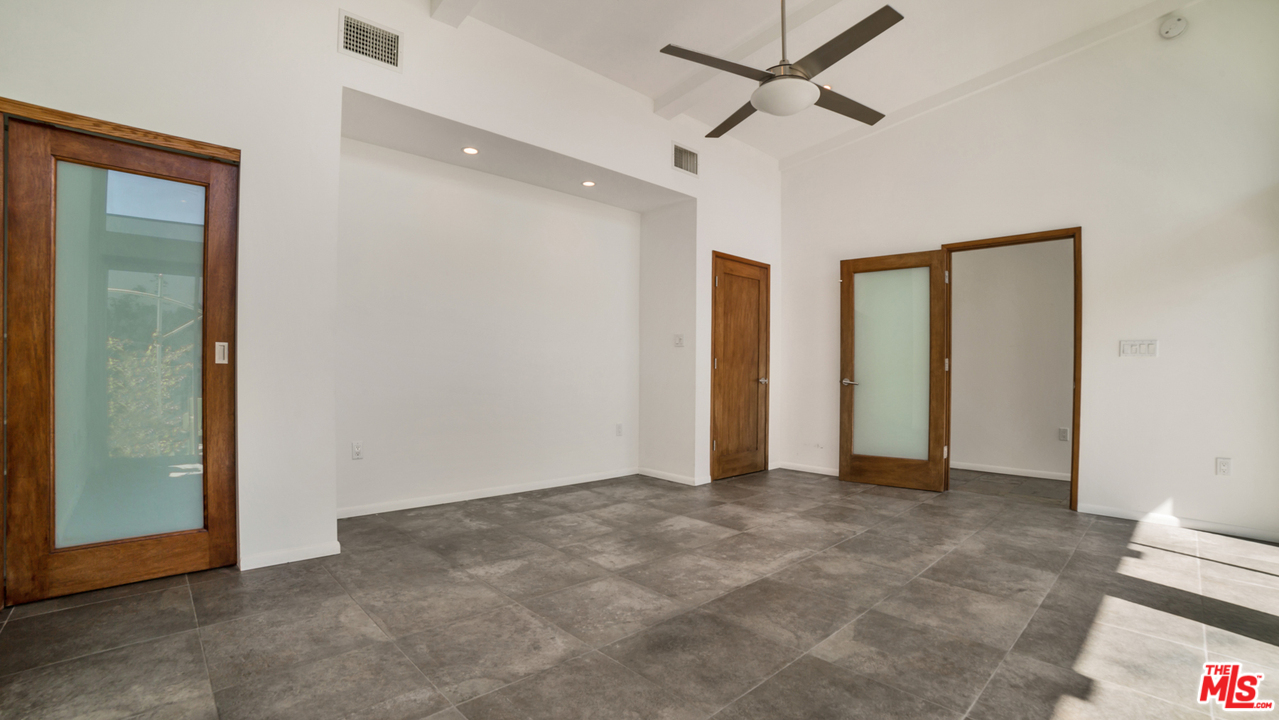 1953 Preuss Road Los Angeles, CA 90034 - Photo 14 of 15 Gallery Image 14