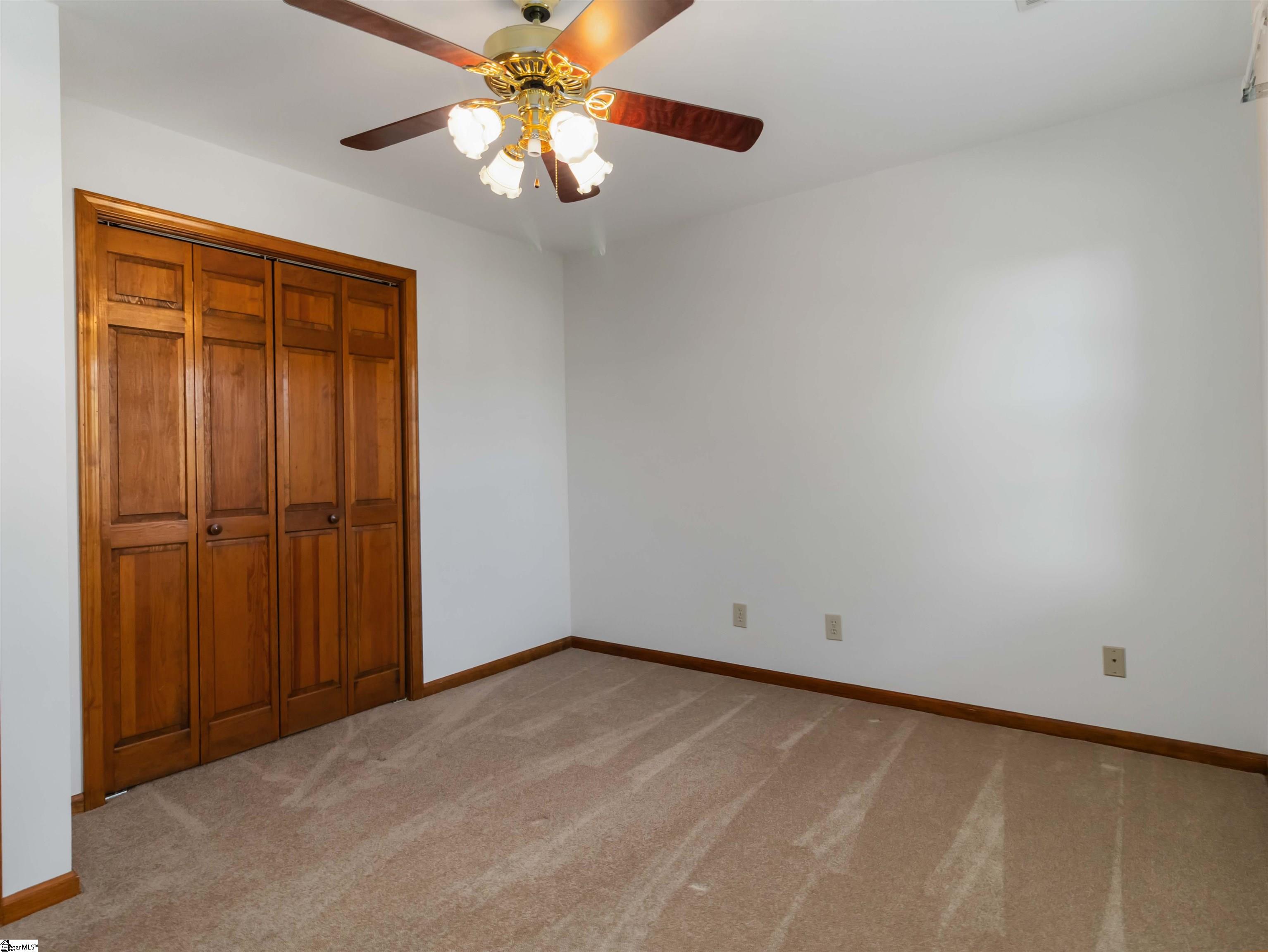 111 Roberts Farm Road Simpsonville, SC 29681 - Photo 17 of 25