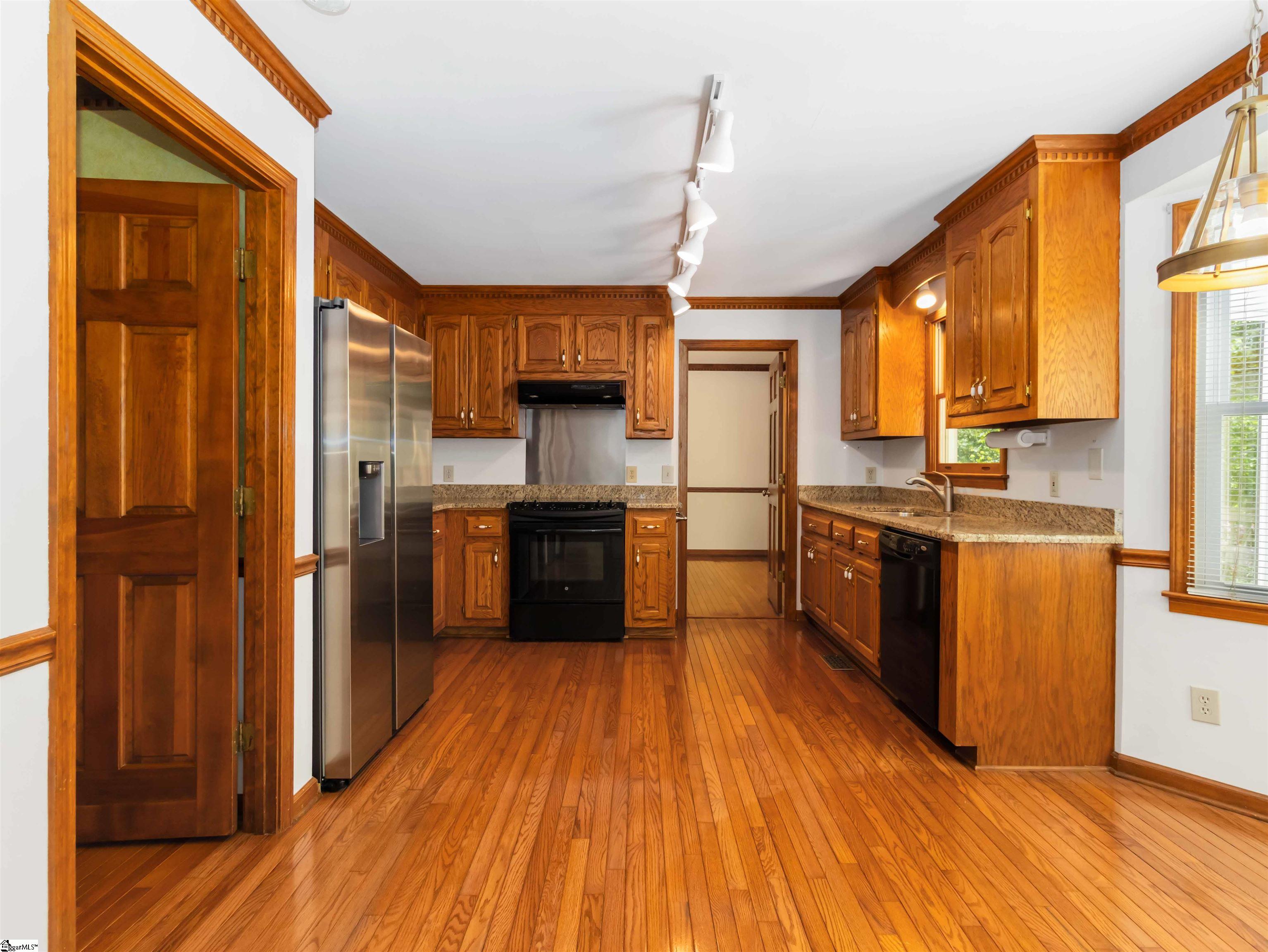 111 Roberts Farm Road Simpsonville, SC 29681 - Photo 8 of 25