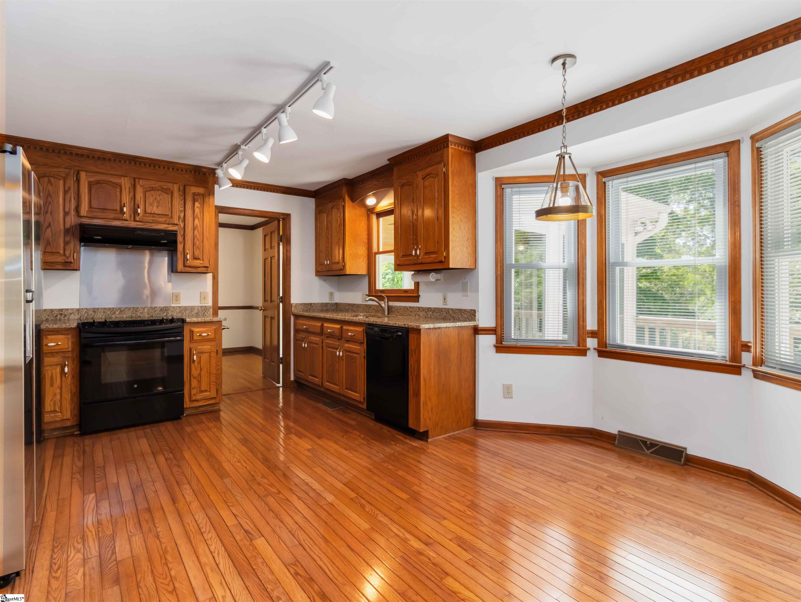 111 Roberts Farm Road Simpsonville, SC 29681 - Photo 9 of 25