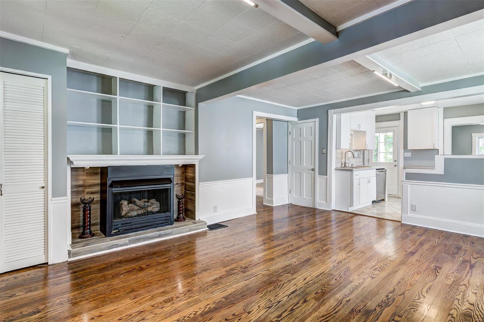 2639 Ruth Avenue St. Louis, MO 63144 - Photo 4 of 32 Gallery Image 4