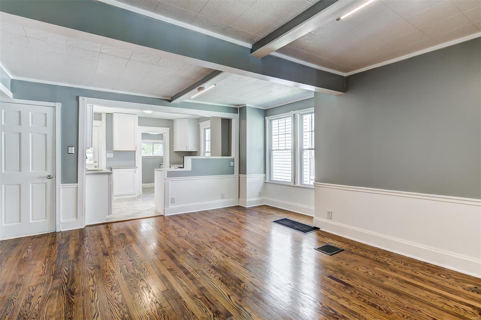 2639 Ruth Avenue St. Louis, MO 63144 - Photo 6 of 32 Gallery Image 6