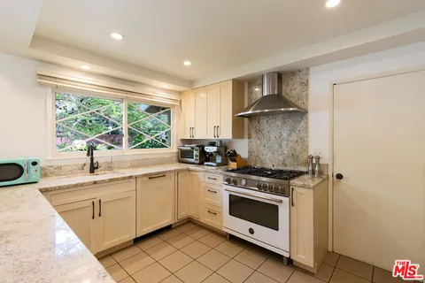 $2,988,000 | 6005 Paseo Cyn Drive, Malibu, CA 90265