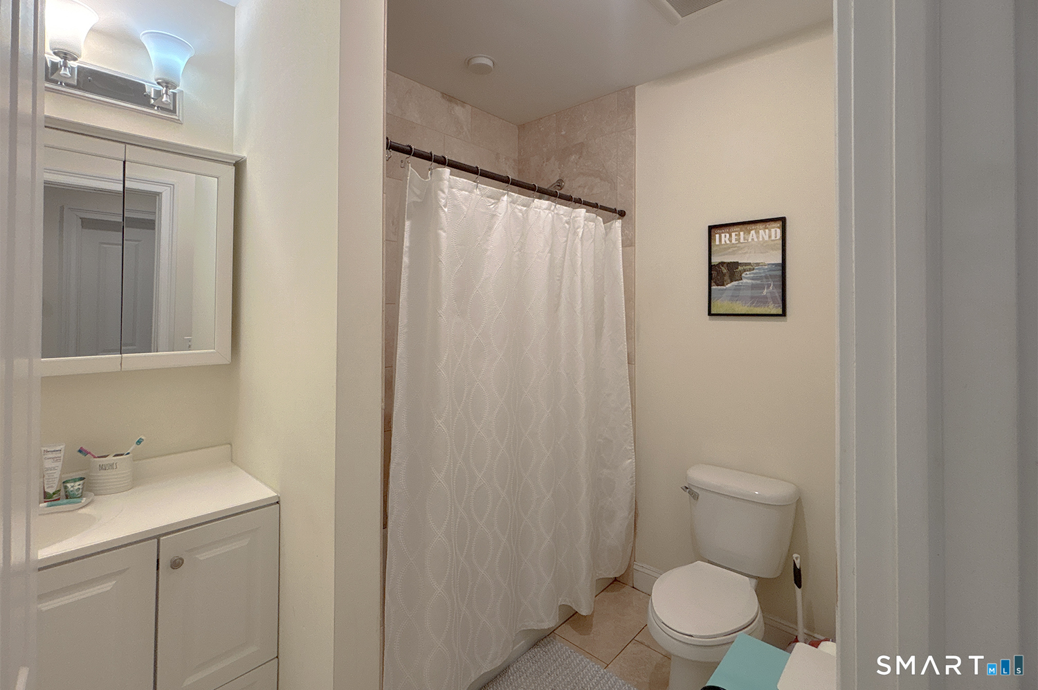 1015 Boston Post Road, Unit 202 Darien, CT 06820 - Photo 9 of 15