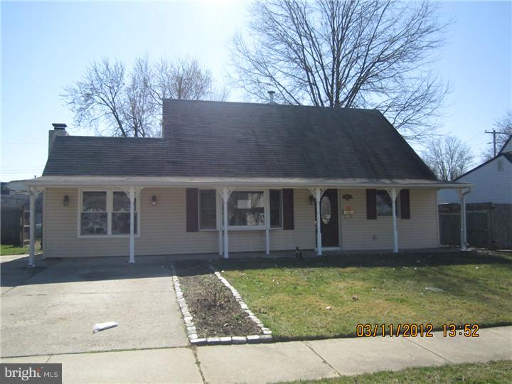 10 Merry Turn Road Levittown, PA 19056 - Photo 1 of 11 Exterior Front