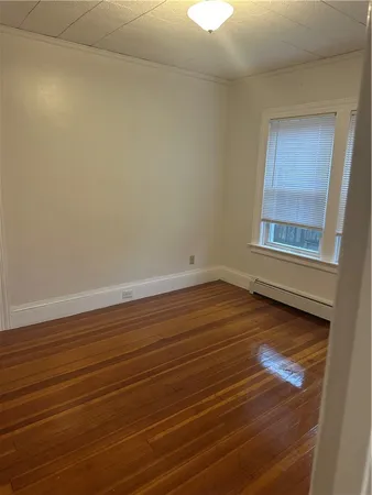 $2,400 | 1229 Narragansett Boulevard, Unit 1, Cranston, RI 02905