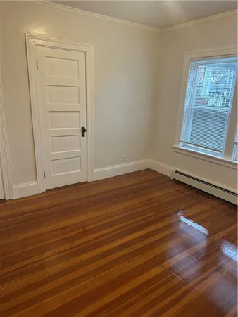 $2,400 | 1229 Narragansett Boulevard, Unit 1, Cranston, RI 02905