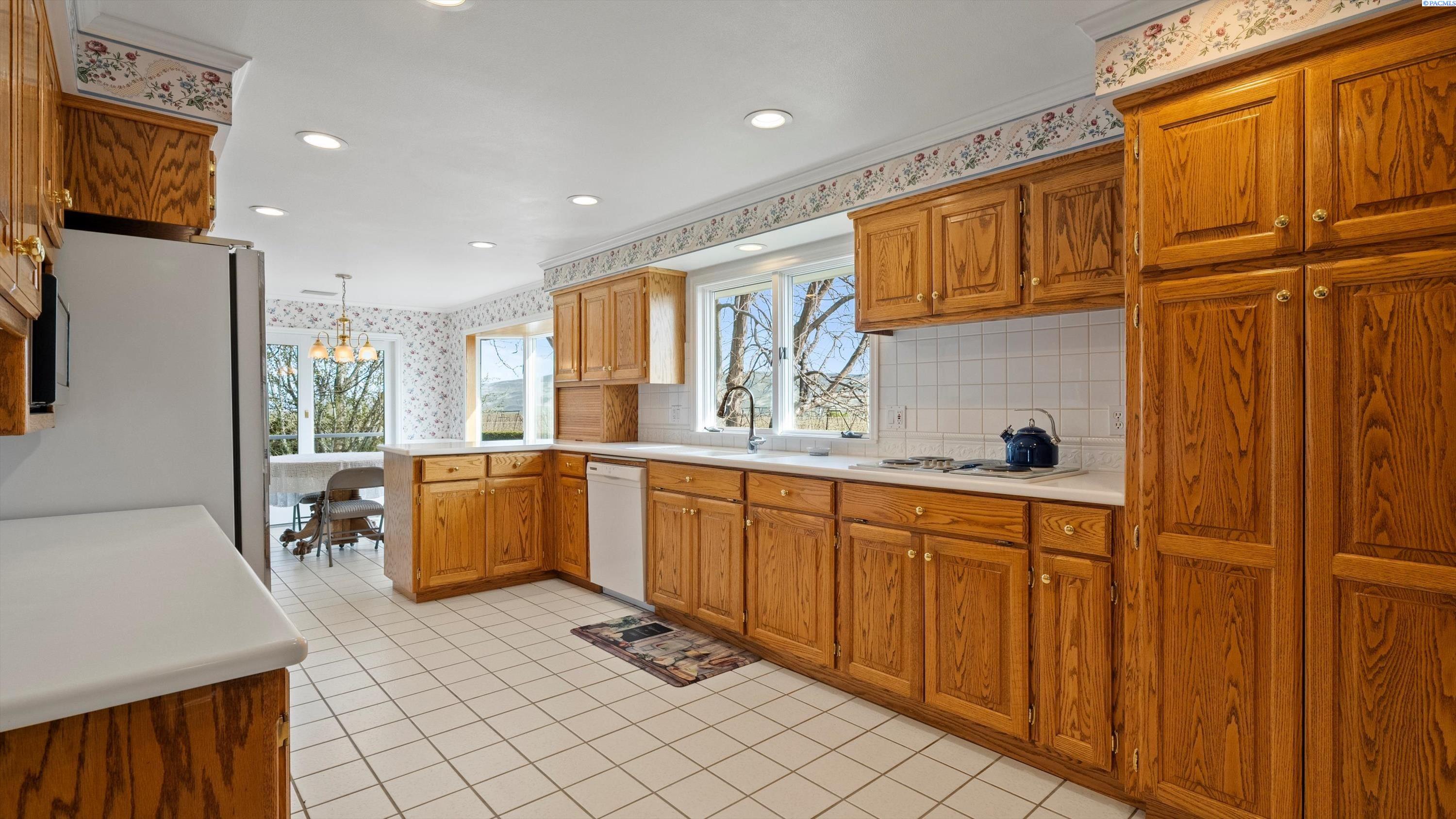 43701 North O'Brien Road Prosser, WA 99350 - Photo 20 of 48 Gallery Image 20