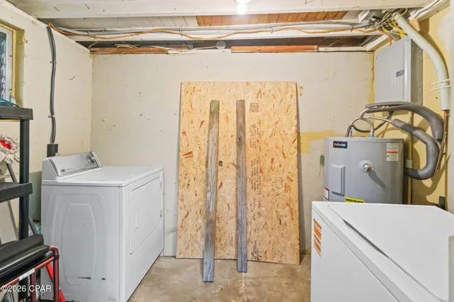 $159,999 | 5392 College Drive, Graceville, FL 32440