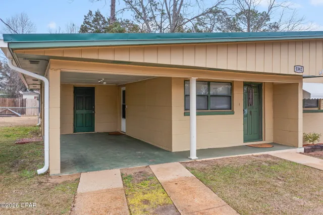 $159,999 | 5392 College Drive, Graceville, FL 32440