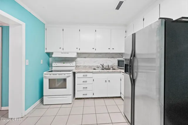 $159,999 | 5392 College Drive, Graceville, FL 32440