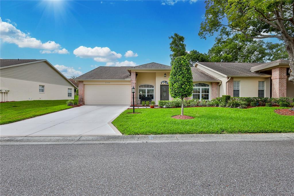 2235 Springmeadow Drive Spring Hill, FL 34606 - Photo 4 of 61