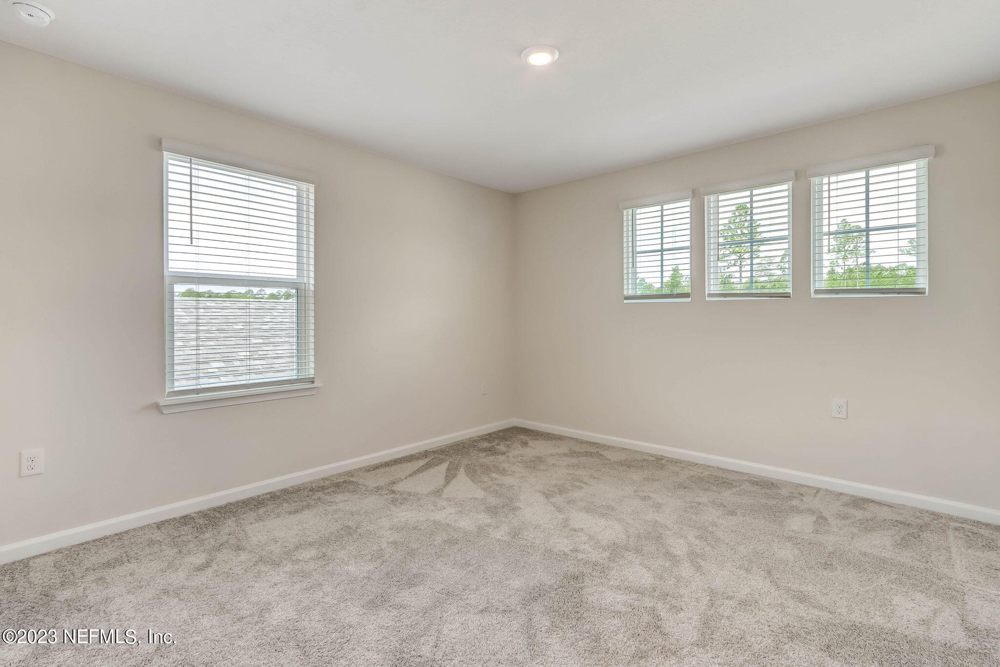 75944 Saffron Lane Yulee, FL 32097 - Photo 31 of 79 an empty room with a window