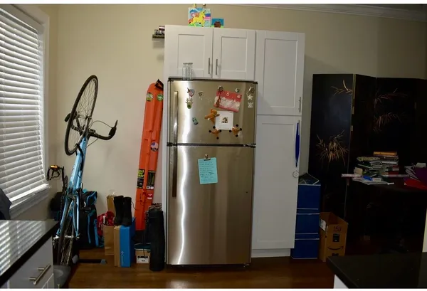 $1,895 | 3817 North Greenview Avenue, Unit 3W, Chicago, IL 60613