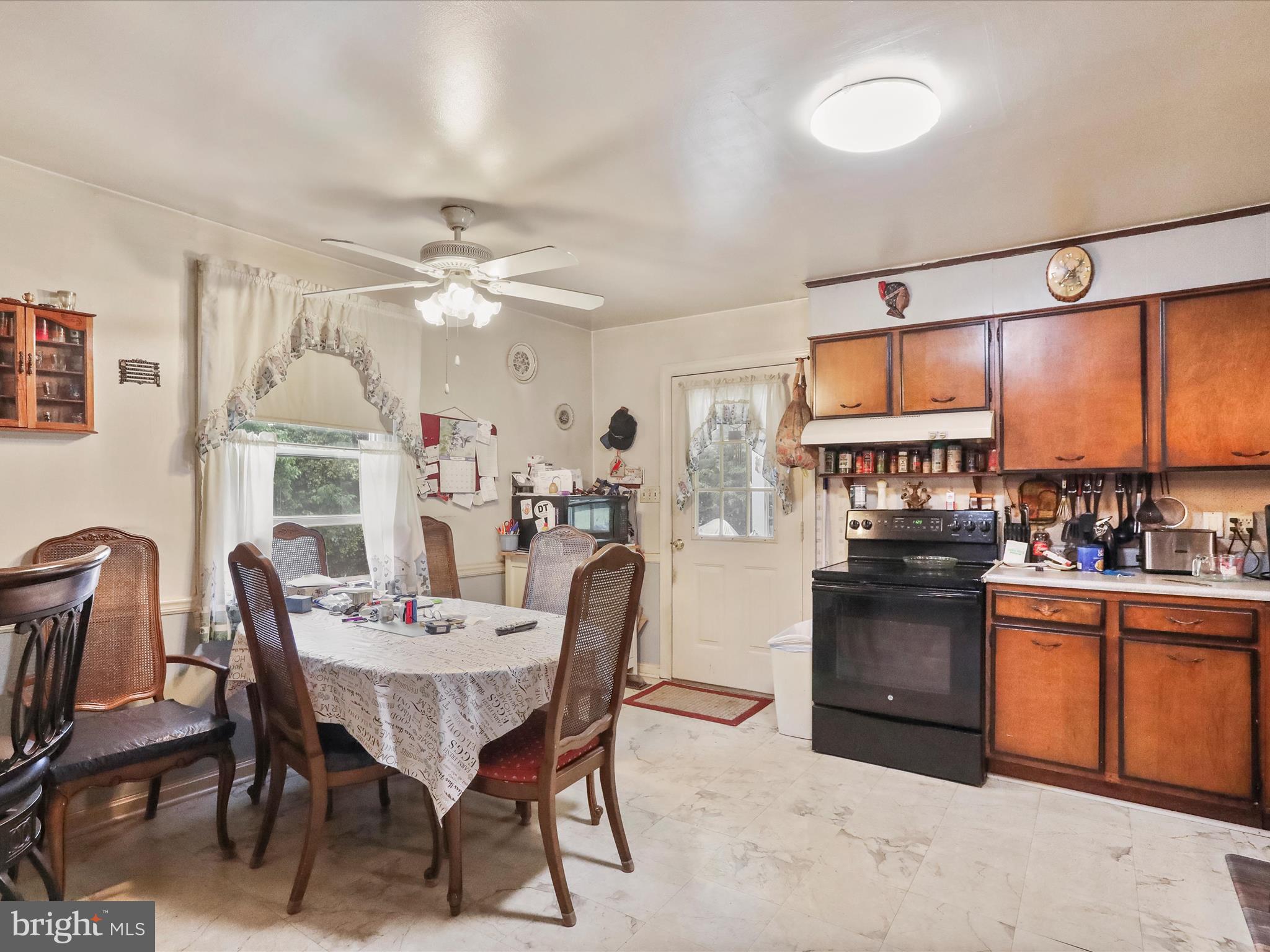 15301 Seneca Road Germantown, MD 20874 - Photo 8 of 35 Gallery Image 8