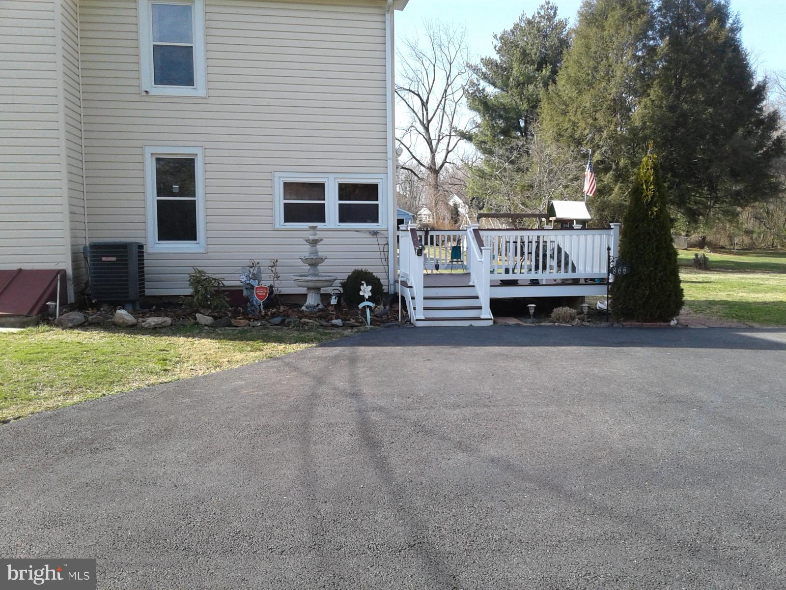 866 Maple Road Gambrills, MD 21054 - Photo 3 of 25 Exterior (General)-Deck