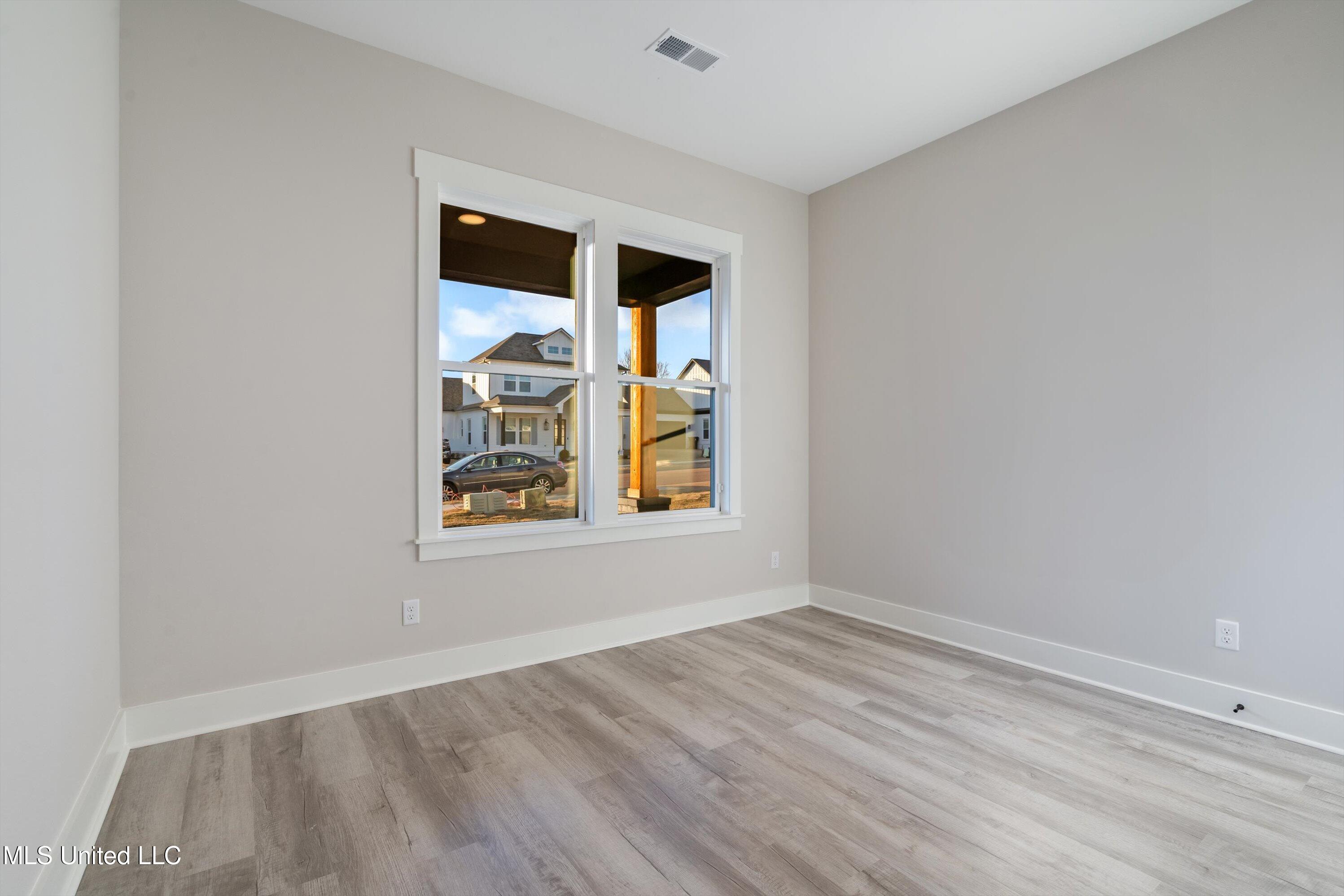 3922 Swan Cove Hernando, MS 38632 - Photo 7 of 30 09-DSC0297