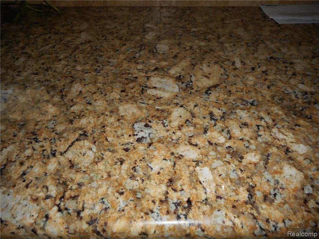 17544 Clark Street Riverview, MI 48193 - Photo 24 of 61 KITCHEN GRANITE