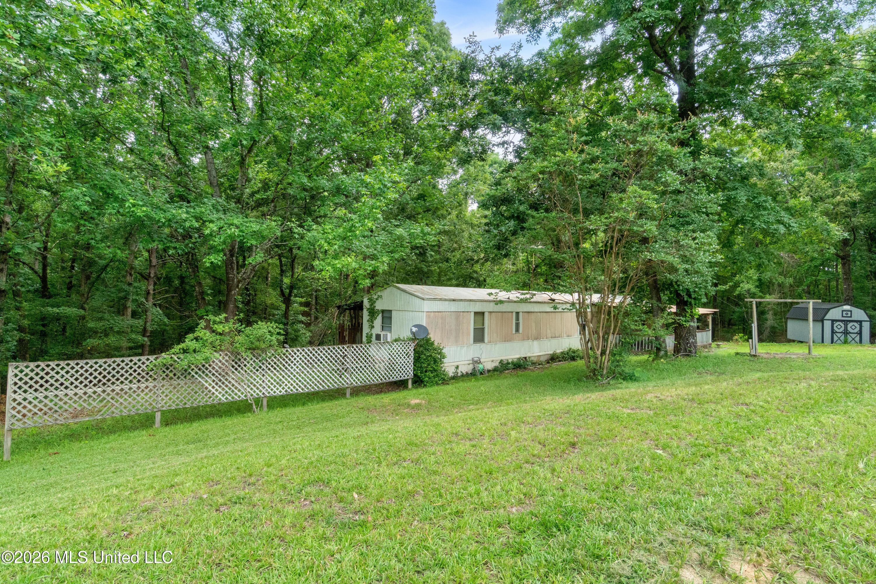 496 Krotzer Road Sardis, MS 38666 - Photo 3 of 11 IMG_5092