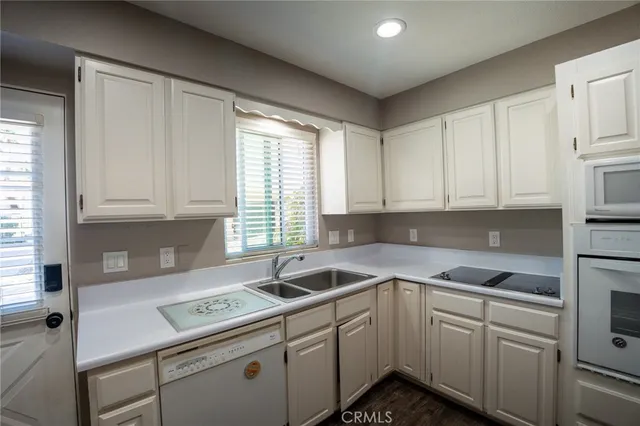 $319,900 | 79294 Montego Bay Drive, Unit 9, Bermuda Dunes, CA 92203