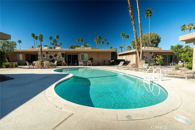 $319,900 | 79294 Montego Bay Drive, Unit 9, Bermuda Dunes, CA 92203