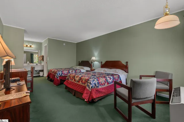 $1,050,671 | 133 Hiawatha Trail, Pickens, SC 29671