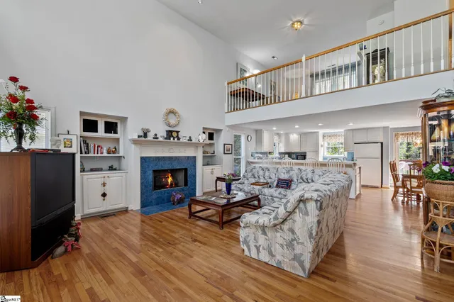 $1,050,671 | 133 Hiawatha Trail, Pickens, SC 29671