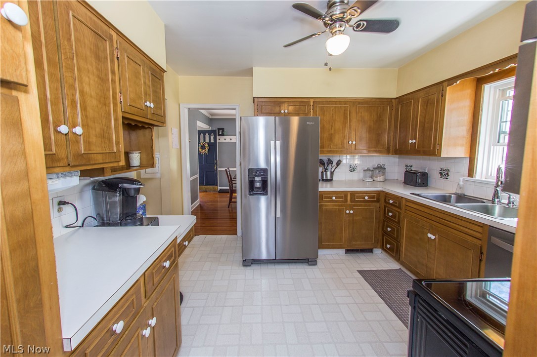 136 Bennington Road Akron, OH 44313 - Photo 10 of 35