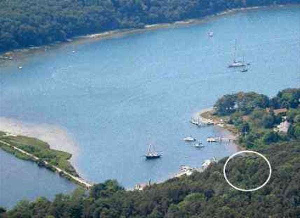 0 Barnes Road Oak Bluffs, MA 02557 - Photo 1 of 1 http://d1qzqeyxiitrap.cloudfront.net/photos/10097/600/1ea27b52.jpg