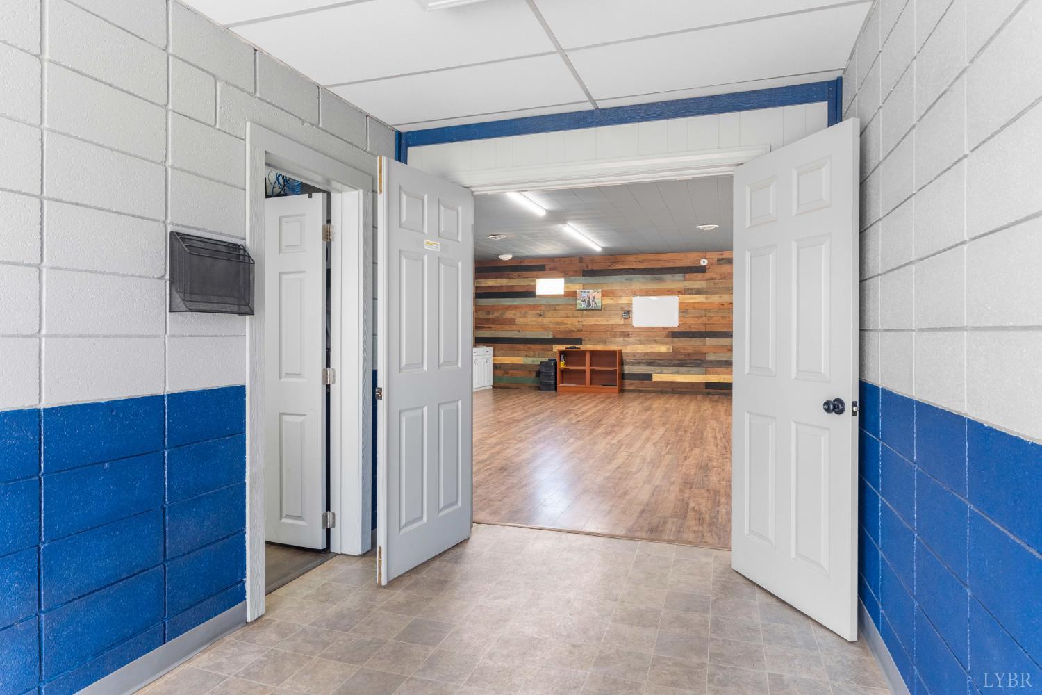 273 Riverbend Road Altavista, VA 24517 - Photo 6 of 57