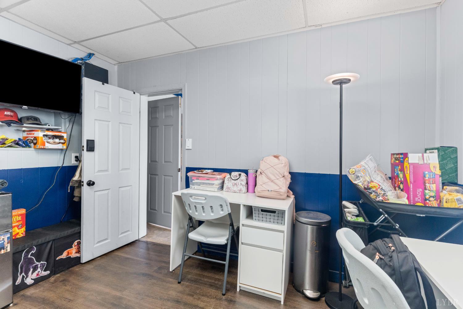 273 Riverbend Road Altavista, VA 24517 - Photo 8 of 57 a room that has a bed and a television in it